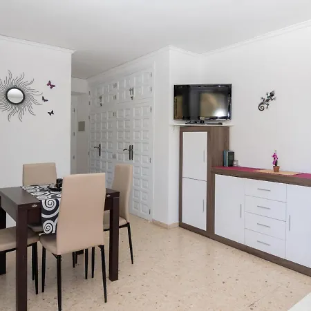 Precioso Apartamento En Denia. Wifi Gratis *